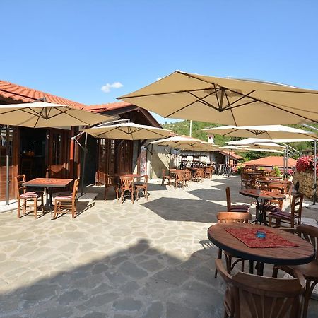 Macedonian Village Hotel & Resort Szkopje Kültér fotó