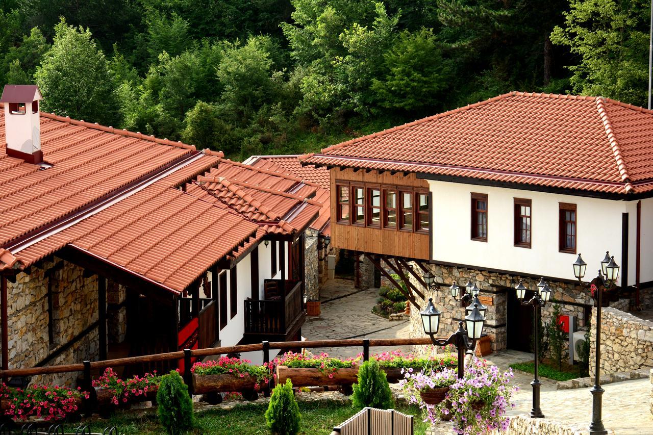 Macedonian Village Hotel & Resort Szkopje Kültér fotó