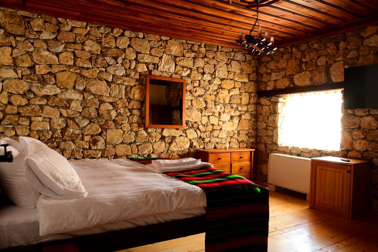 Macedonian Village Hotel & Resort Szkopje Kültér fotó