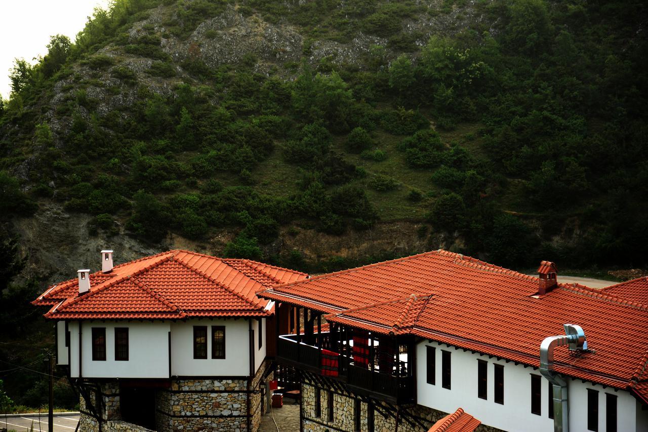 Macedonian Village Hotel & Resort Szkopje Kültér fotó