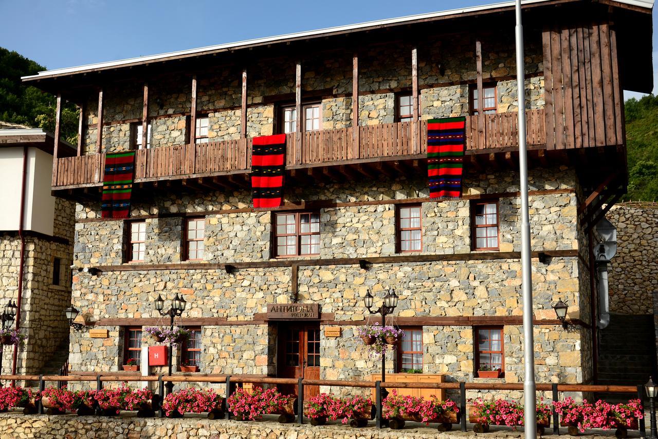 Macedonian Village Hotel & Resort Szkopje Kültér fotó