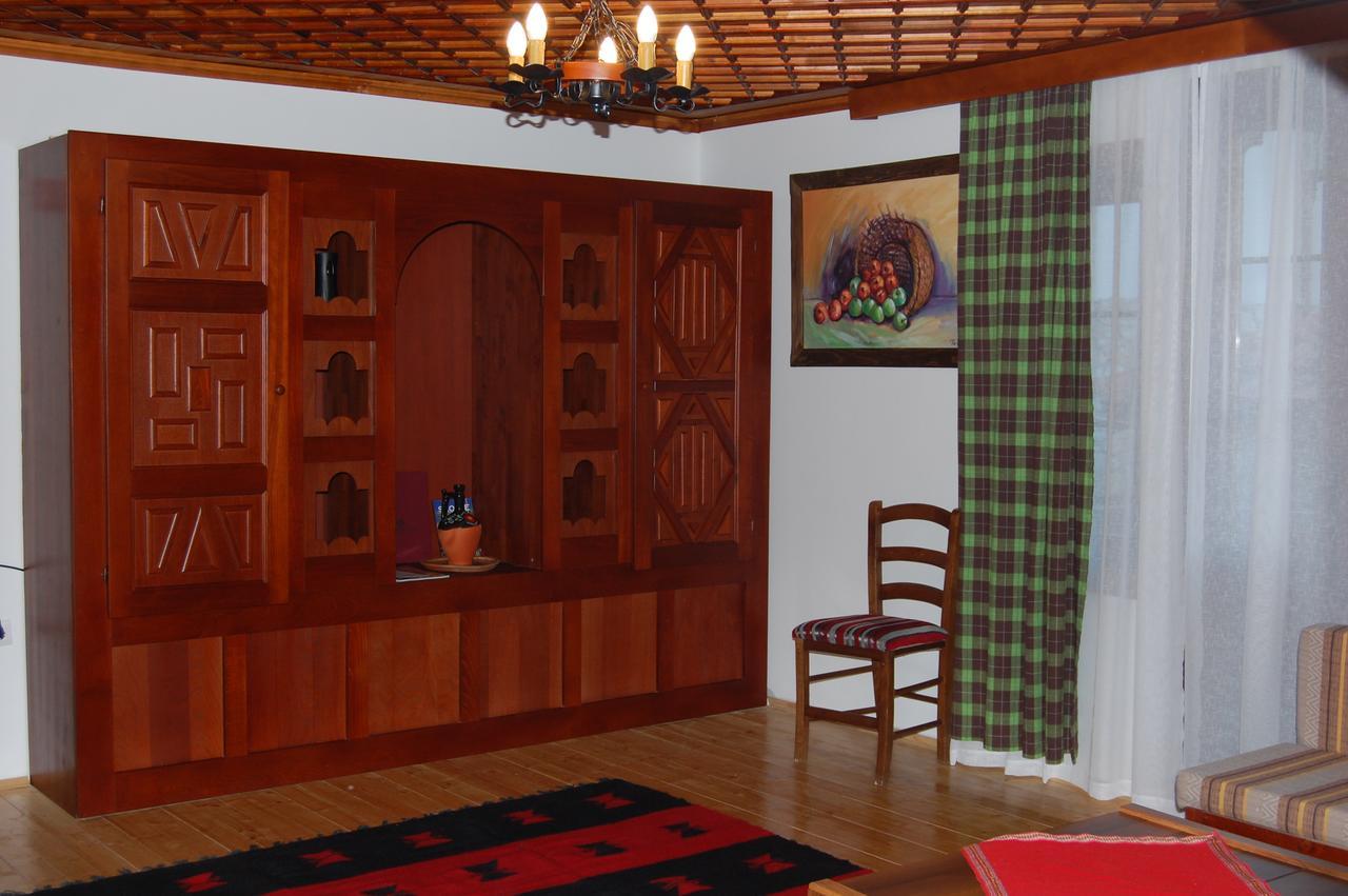 Macedonian Village Hotel & Resort Szkopje Kültér fotó