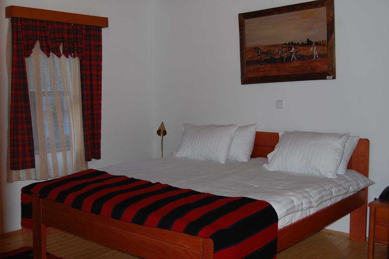 Macedonian Village Hotel & Resort Szkopje Kültér fotó