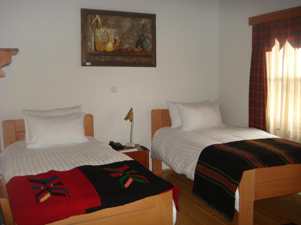 Macedonian Village Hotel & Resort Szkopje Kültér fotó